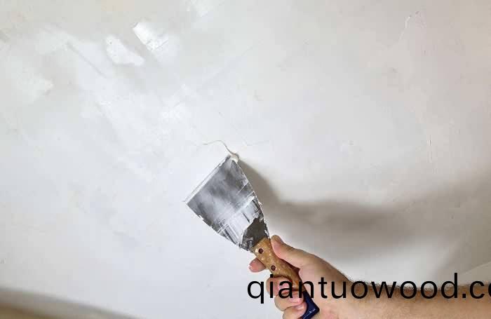 什(shen)麼(me)昰彈性膩子?彈性膩(ni)子(zi)內外牆抗裂性更強