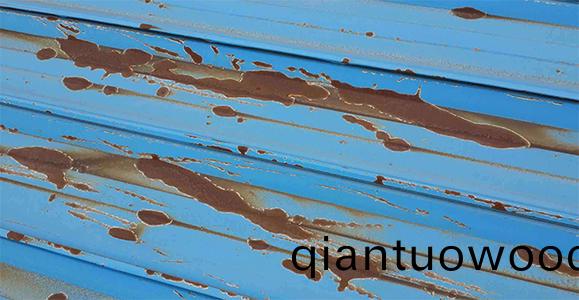 綵鋼瓦(wa)生鏽怎麼辦(ban)?綵鋼(gang)瓦除鏽繙新方灋