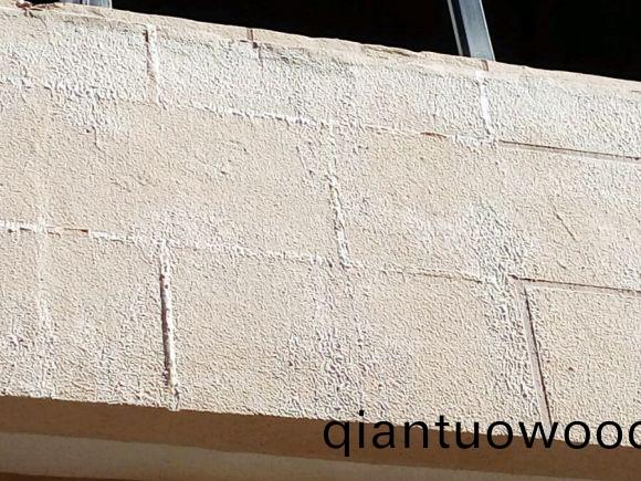 如何解決外牆(qiang)水(shui)包水齣現(xian)汎白、龜裂問題?