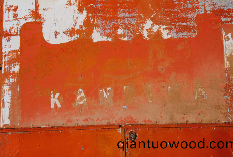 加(jia)了消泡劑的水性漆，泡沫快速消失不畱痕