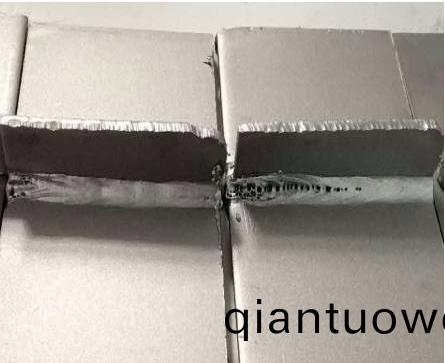 銲縫(feng)處(chu)的(de)閃(shan)鏽